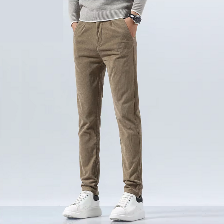 Nolan Cordhose mit klassischer Passform